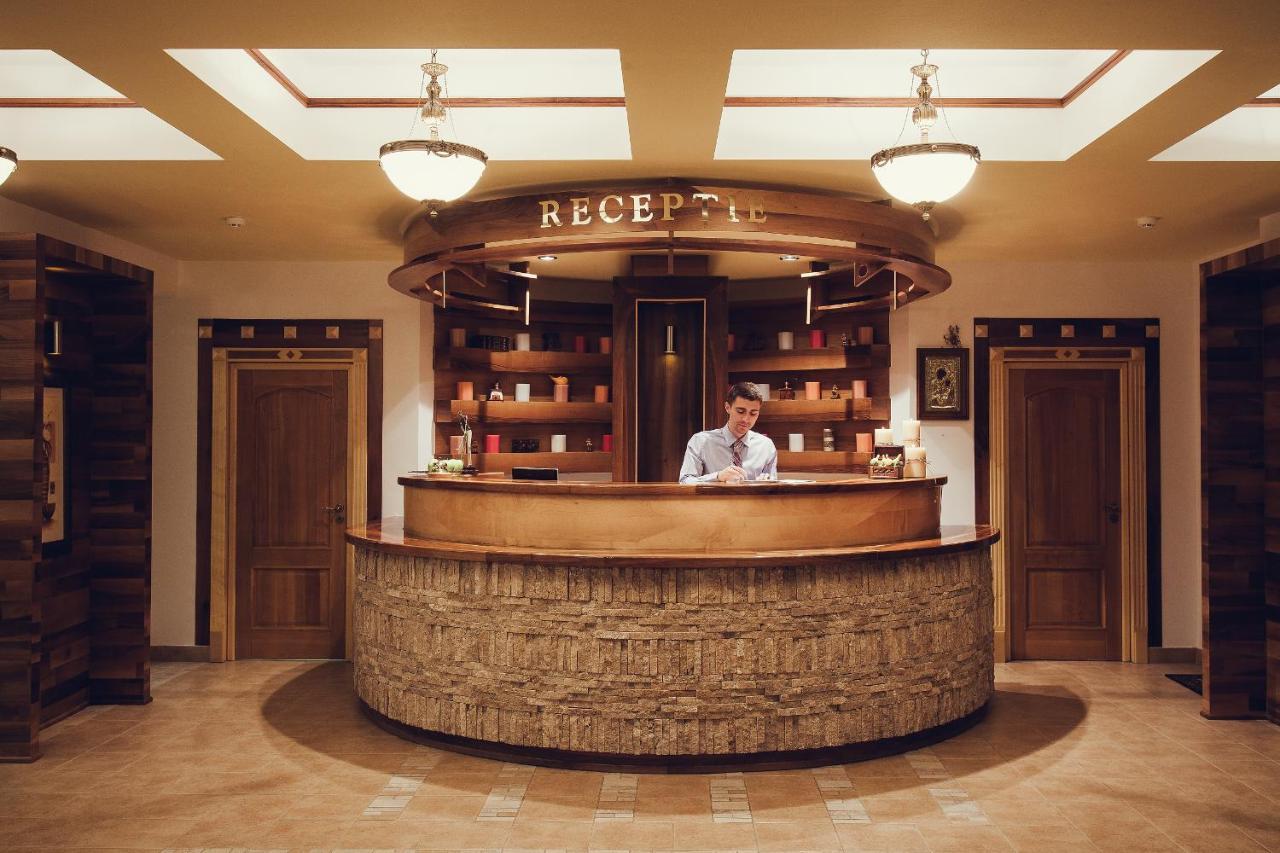 Denisa Boutique Hotel Пояна Брашов Екстериор снимка