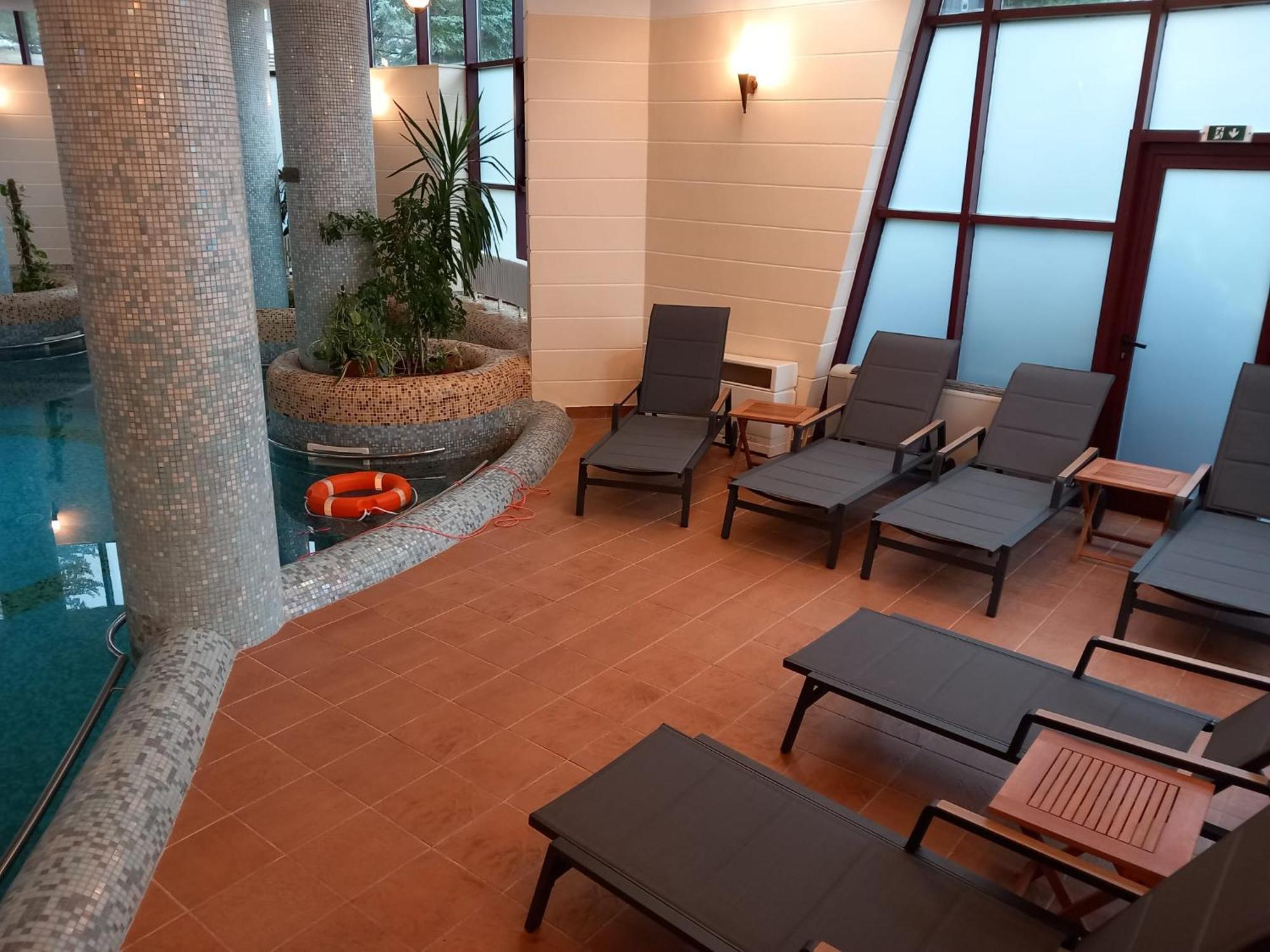 Denisa Boutique Hotel Пояна Брашов Екстериор снимка
